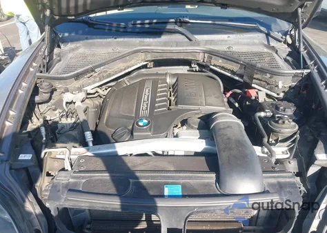 2011 BMW X5 xDrive35I/xDrive35I Premium/xDrive35I Sport Activity z USA, uszkodzony, nr VIN 5UXZV4C59BL409864